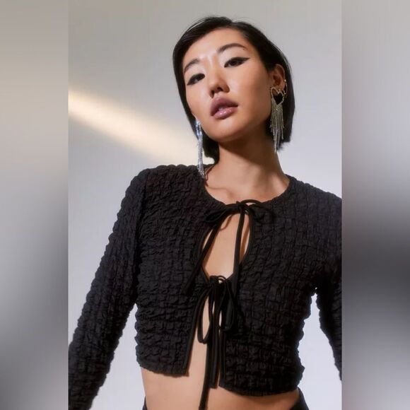 Urban Outfitters Tops - NWT Urban Outfitters Sylvie Bubble Knit Tie Front Top